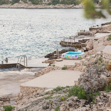 Apartments By The Sea Razanj, Rogoznica - 7484 Ngoại thất bức ảnh
